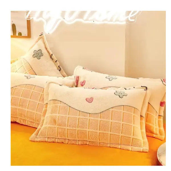 Winter Velvet Pillowcases-I-Linas